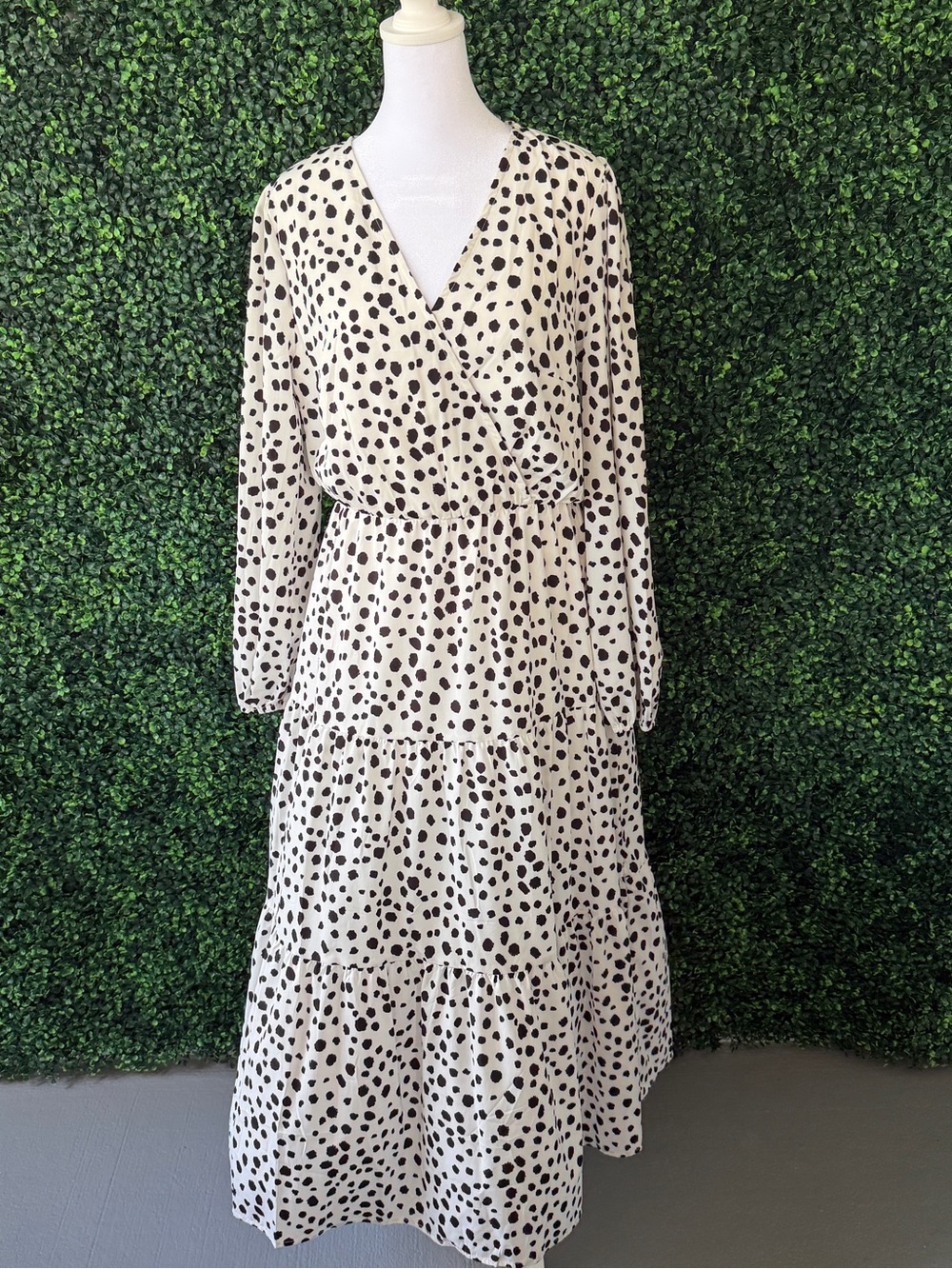 NWT Boho Polka Dot Tiered Wrap Maxi Dress - white with Black Spots